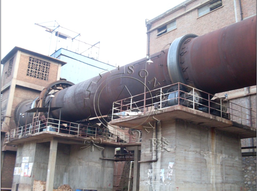 回轉(zhuǎn)窯設(shè)備現(xiàn)場(chǎng)